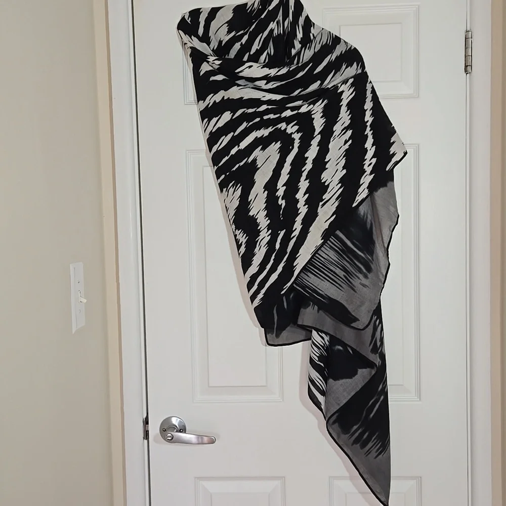🖤 Black Gray Ombré Zebra Print Lightweight Wrap Scarf 30x72
